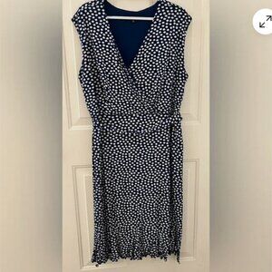 Glamour 16W Women’s Blue White Print Dress V-Neckline Knit